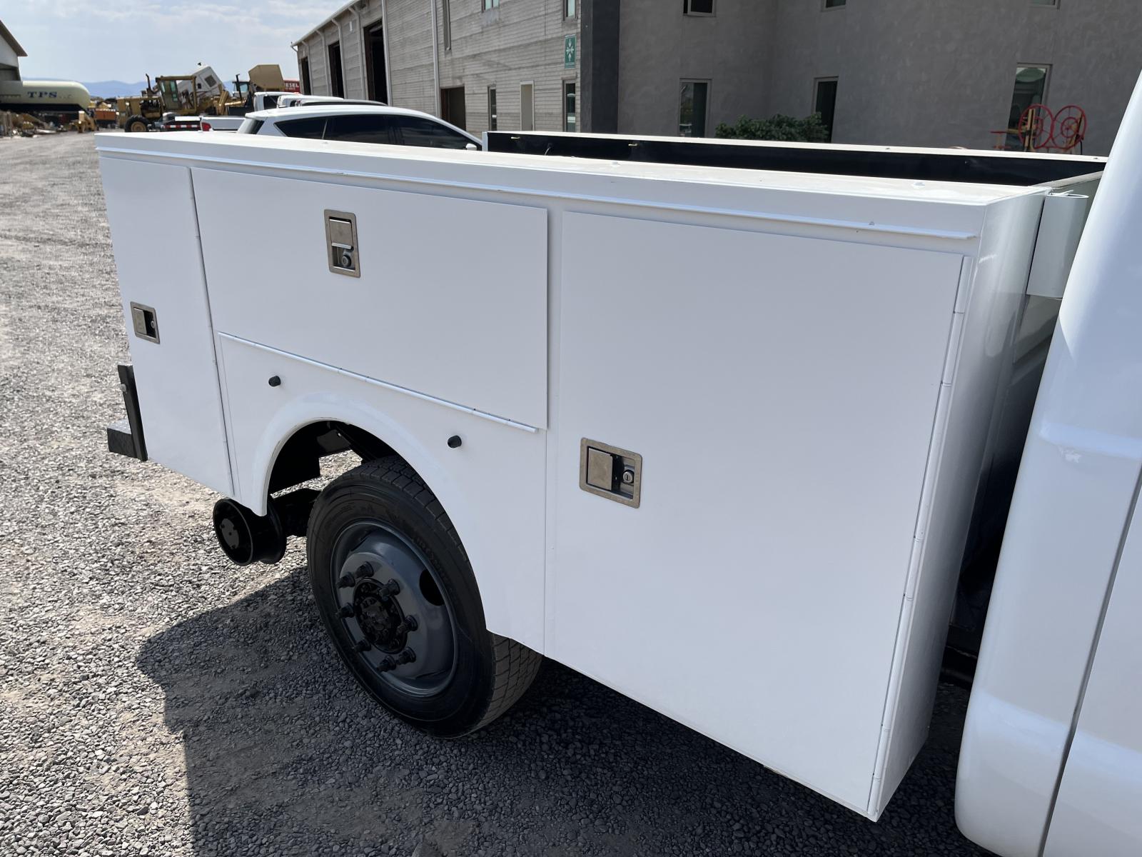 ./imagenes/INVOICE/2019/17879/FORD F250 HIGH RAIL CREW CAB UTILITY 4X4  (18).JPG